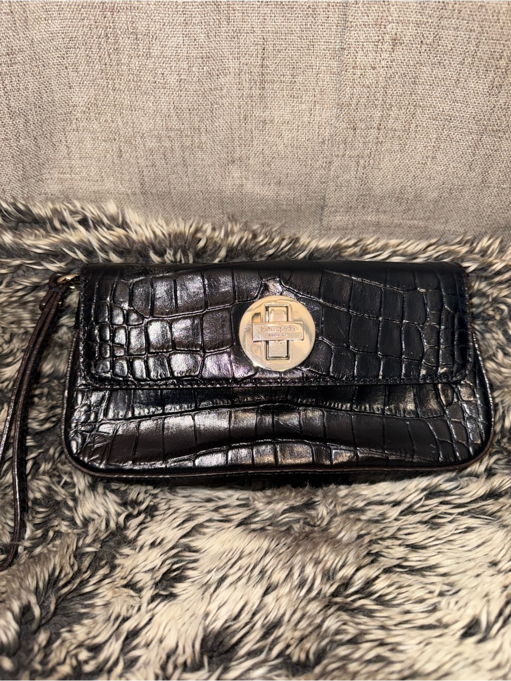 Kate Spade Women's Black Croc-Embossed Wristlet Clutch